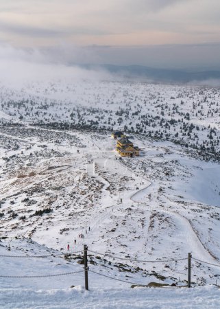 Téléchargez les photos : Montagnes Karkonosze en hiver, Mont Sniezka, Pologne - en image libre de droit