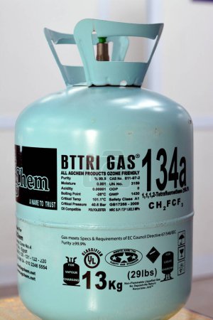 Photo for Cairo, Egypt, May 2 2023: BTTRI GAS R -134a Freon , a colorless gas at room temperature, nonflammable, colorless, A refrigerant to replace CFC-12 in auto air conditioning and refrigeration system - Royalty Free Image