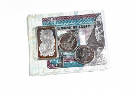 Libra egipcia dinero en efectivo con plata barra de onza de metal precioso de plata pura, libra islámica cuenta con Kaaba, Masjid Haram y El soberano, una forma de moneda de plata británica, una moneda de lingotes