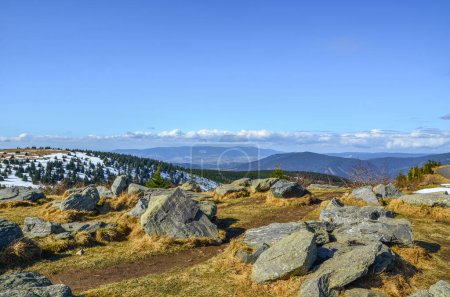 Téléchargez les photos : Paysage étonnant de montagne vitosha, tchèque, silesia, Kraliky, Dolni strane Jeseniky - en image libre de droit
