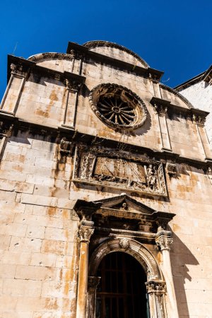 Téléchargez les photos : Église Saint-Sauveur de style Renaissance avec quelques traits gothiques dédiés à Jésus-Christ. Dubrovnik, Croatie. - en image libre de droit