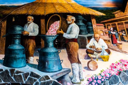 Téléchargez les photos : SKOBELEVO, BULGARIA - AUGUST 27, 2022: Beautiful painted wall inside the Damascena rose oil distillery. - en image libre de droit