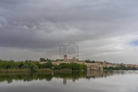 vue sur la ville médiévale de Zamora dans le nord de l'Espagne