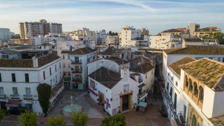 Téléchargez les photos : Vue sur le centre historique de Marbella, Andalousie - en image libre de droit