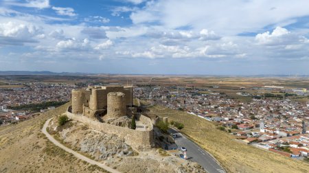 vue sur le château de La Muela dans la commune de Consuegra, Espagne