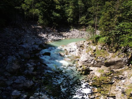 Téléchargez les photos : Lammerklamm, traversez cette gorge située en Autriche. - en image libre de droit