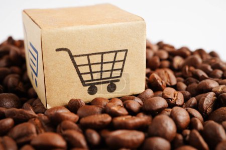 Téléchargez les photos : Panier boîte sur grains de café, achats en ligne pour l'exportation ou l'importation. - en image libre de droit