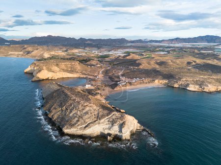 Téléchargez les photos : Cuatro Calas vue aérienne. Playa La Carolina et Playa de los Cocedores plages de Murcie - en image libre de droit