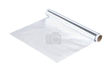 Téléchargez les photos : Household aluminium foil for food packaging. Aluminum foil for baking and roasting close-up. Wrapping food foil isolated on a white background. - en image libre de droit