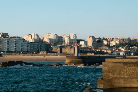 Foto de Faro de Las Felgueiras con vistas al río Duero. Oporto, Portugal. - Imagen libre de derechos