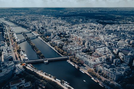Foto de París panorámica desde la Torre Eiffel y vista del río Sena. París, Francia. - Imagen libre de derechos