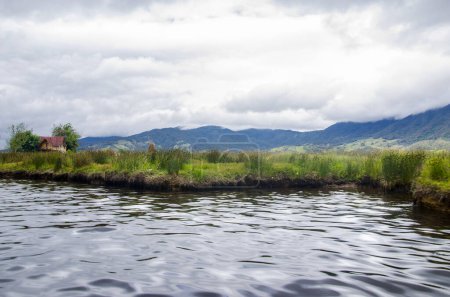 Téléchargez les photos : Paysage de la lagune de Cocha à Pasto, Nario. - en image libre de droit