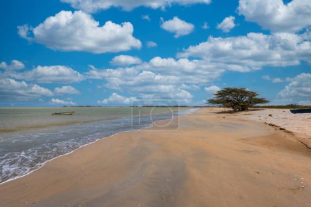 Vue sur la mer sur la plage du parc national Bahia Portete. Guajira, la Colombie. 