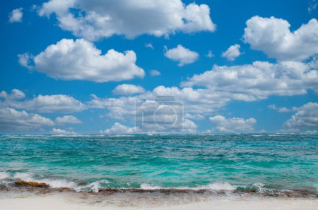 Foto de Rocky Cay paisaje de playa. Archipiélago de San Andrés, Providencia y Santa Catalina. - Imagen libre de derechos