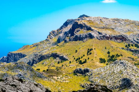 Foto de Sa Calobra in Serra de Tramuntana - mountains in Mallorca, Spain - Imagen libre de derechos