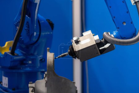 Foto de Robot Welding System, modern industry - Imagen libre de derechos