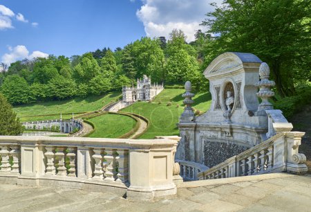 Téléchargez les photos : Turin, Italy - April 19, 2019: The pavilions of the park of the Queen's Villa, royal residence on the hill of the city - en image libre de droit