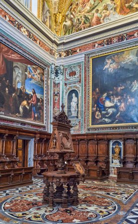 Téléchargez les photos : Naples, Italie - 1 juillet 2019 : Détail du chœur de l'église de la Chartreuse de San Martino - en image libre de droit
