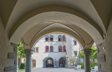 Téléchargez les photos : Constance, Allemagne, la mairie vue de la cour - en image libre de droit