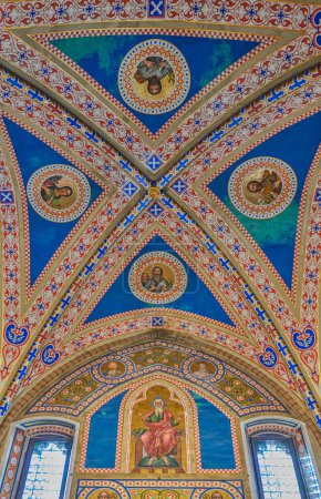 Téléchargez les photos : Parme, Italie - 11 février 2020 : La chapelle de Saint Martin (aussi connue sous le nom de chapelle Cantelli) dans la cathédrale Santa Maria Assunta - en image libre de droit