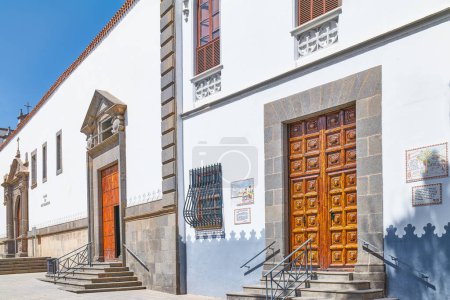 Foto de Las Palmas, Gran Canaria, España - 16 de marzo de 2023: La fachada de la iglesia de San Francisco - Imagen libre de derechos