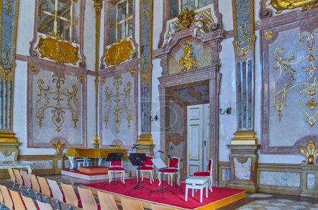 Téléchargez les photos : Salzbourg, Autriche - 6 octobre 2022 : La salle de concert du Palais Mirabell - en image libre de droit