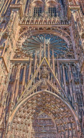 Straßburg, Frankreich, die Hauptfassade der gotischen Liebfrauenkathedrale