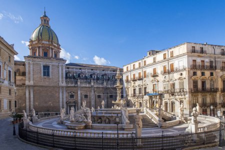 Brunnen der Schande auf der barocken Piazza Pretoria, Palermo, Sizilien, Italien