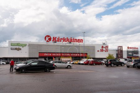 Foto de Centro comercial Karkkainen exterior en Lahti, Finlandia. 30 de julio de 2023. - Imagen libre de derechos