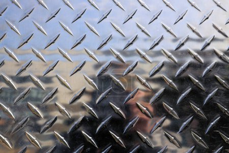 Foto de Reflexiones en los patrones de la hoja de aluminio laminado - Imagen libre de derechos