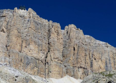 Gondelstation Pordoi in den italienischen Dolomiten