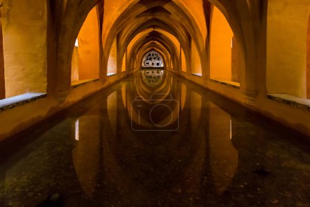 Téléchargez les photos : SEVILLE, ESPAGNE - 21 MAI 2017 : Ce sont les bains de Donna Maria de Padilla dans le palais gothique d'Alcazar. - en image libre de droit
