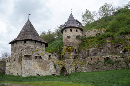 Photo for KAMENETS-PODOLSKY, UKRAINE - APRIL 26, 2023: These are the Gate and Rock Towers of the Lower Polish Gate of medieval city fortifications along the Smotrich River. - Royalty Free Image