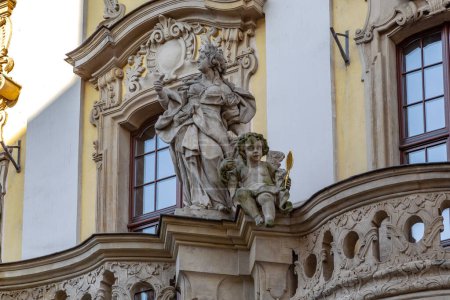 Photo for WROCLAW, POLAND - NOVEMBER 4, 2023: These are baroque figures decorating the balcony on the facade of the university building. - Royalty Free Image