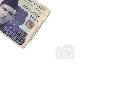 Téléchargez les photos : Monnaie pakistanaise billets de banque. Isolé sur fond blanc. Espace de copie. - en image libre de droit
