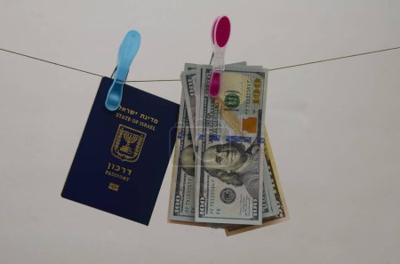 Foto de Biometric passport of an Israeli citizen. Concept: travel, citizenship, emigration, repatriation. TRANSLATION: darkon - travel passport. - Imagen libre de derechos