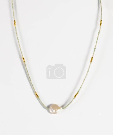 Golden Chain Pearl and Aventurine Stone Necklace. Beautiful valentine's gift.