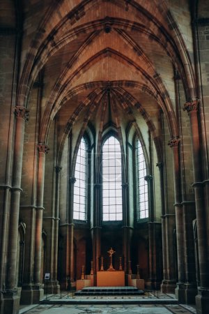 Téléchargez les photos : Reims, France - 07.11.2022 : Interiors at The Palace of Tau in Reims - en image libre de droit