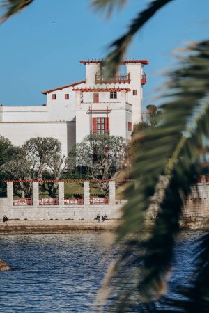 Foto de Vista de la famosa villa de estilo griego Kerylos, construida a principios del siglo XX en la Riviera francesa - Imagen libre de derechos