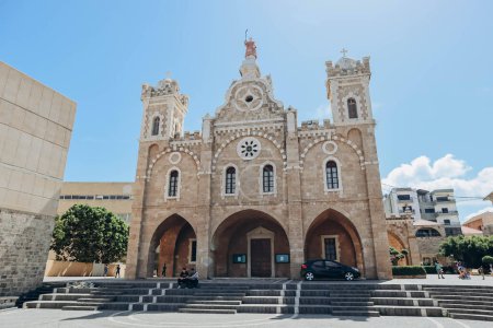 Téléchargez les photos : Batroun, Liban 24.04.2023 : Eparchie catholique maronite de Batroun - en image libre de droit