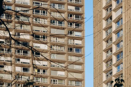 Foto de Primer plano de las fachadas de las torres del barrio olímpico de París - Imagen libre de derechos