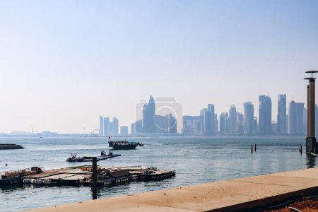 Doha, Katar - 1. Mai 2024: Embankment in Doha im Herzen der Stadt nahe dem Souq Waqif