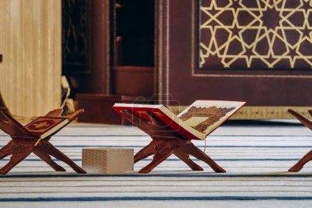 Foto des Korans in der Moschee