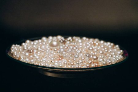 Echte Perlen, die Perlentaucher im 19. und 20. Jahrhundert in Doha, der Hauptstadt Katars, fanden
