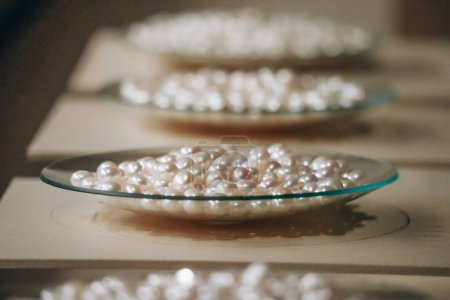 Perlas reales encontradas por los buceadores de perlas en Doha, la capital de Qatar, en los siglos XIX y XX