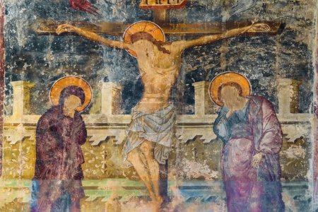 Foto de Pintura medieval del siglo XV que representa la crucifixión de Jesús en el castillo de Kolossi, Chipre. - Imagen libre de derechos