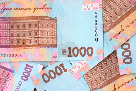 Téléchargez les photos : Hryvnia ukrainienne, 1000 billets de banque hrivna gros plan, Argent arrière-plan, cadeaux, shopping Ukraine - en image libre de droit