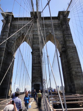 Foto de Brooklin bridge USA New York City downtown Manhattan bei Sonnenschein. Foto de alta calidad - Imagen libre de derechos