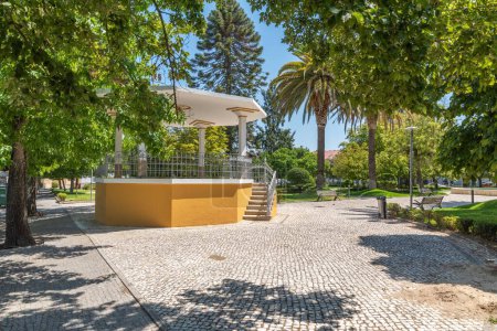 Foto de Bandeja histórica en el Parque Municipal de la ciudad de Ponte de Sor, Portalegre, Portugal - Imagen libre de derechos