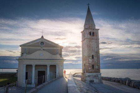 Foto de La iglesia santuario de Madonna dell 'Angelo en Caorle, Italia - Imagen libre de derechos